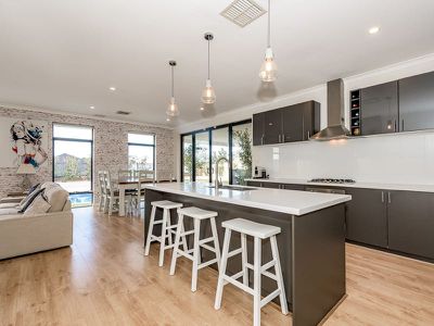 3 Baskerville Crescent , Baldivis
