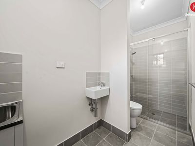 36 Fog Street, Austral