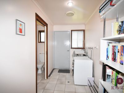 1 / 6 PELICAN COURT, Wangaratta