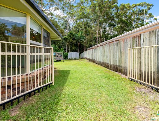 A 3 Bedroom Home PLUS Bonus Room in The Parklands Estate  image 15
