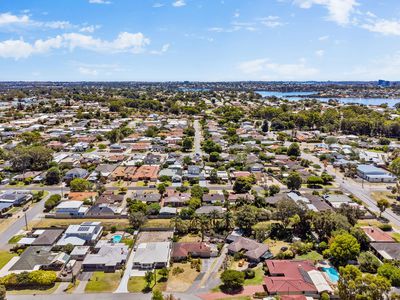 8 Parklands Square, Riverton