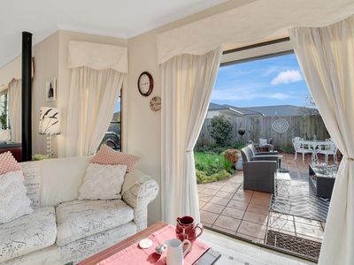 12 Vining Crescent, Stoke