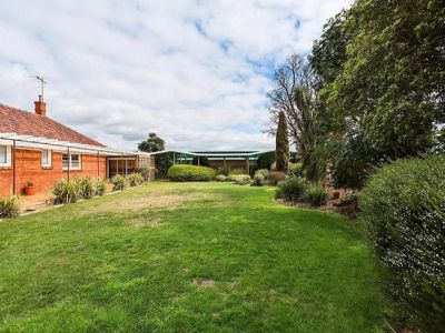 20 Cliffords Road, Werribee South