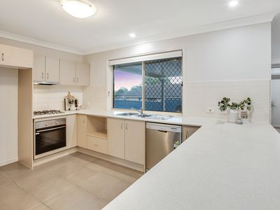 8 Kyah Close, Kallangur