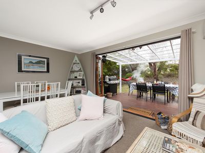 1 Ross Avenue, Narrawallee