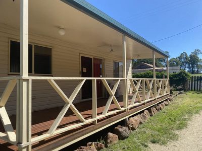 18 Main Street, Hivesville