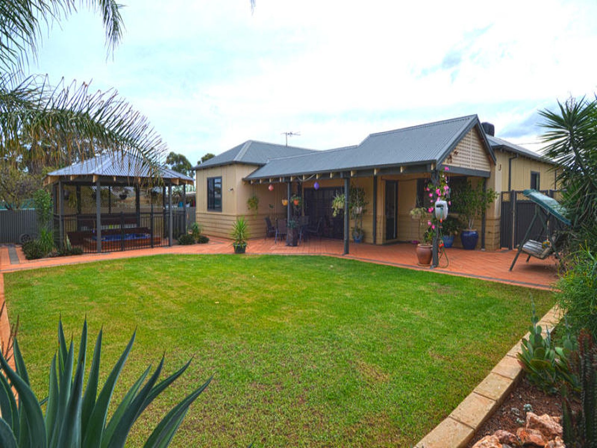 101 Lyall Street, Lamington