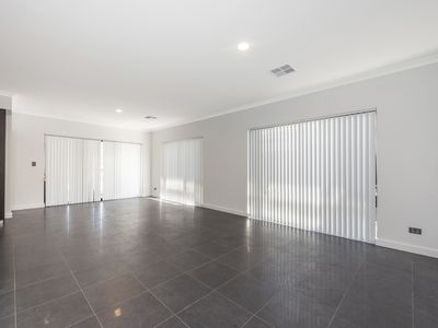 16 Mainmast Way, Port Kennedy