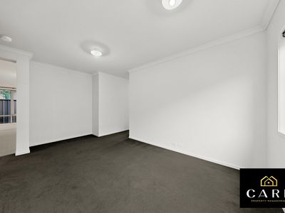 18 Arbourlea Boulevard, Cranbourne North