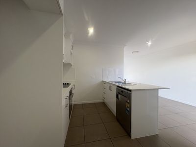 24 / 15 Waratah Way, Morayfield