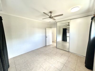 2 / 52 Alberta Drive, Woree