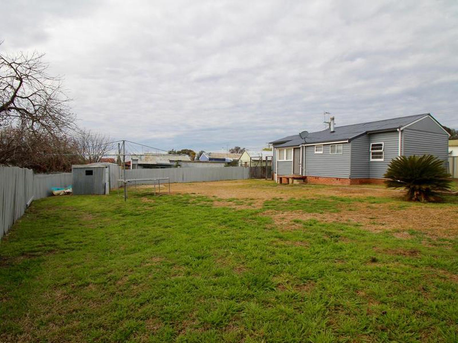 10 Alamein Walk, West Bathurst