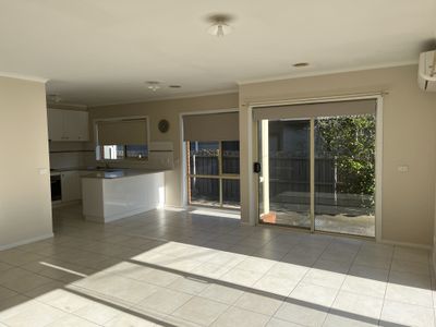 1 / 207 Torquay Road, Grovedale