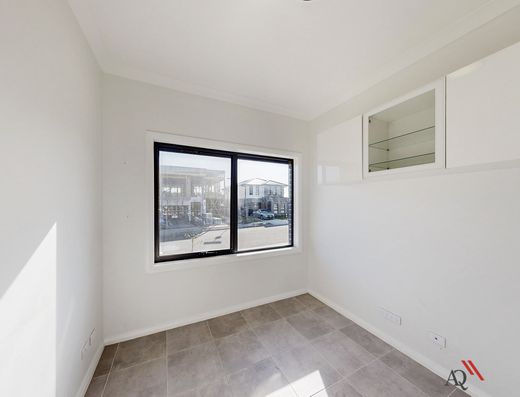 10 Hyperno St, Austral