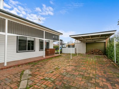 489  Raymond Street, Sale