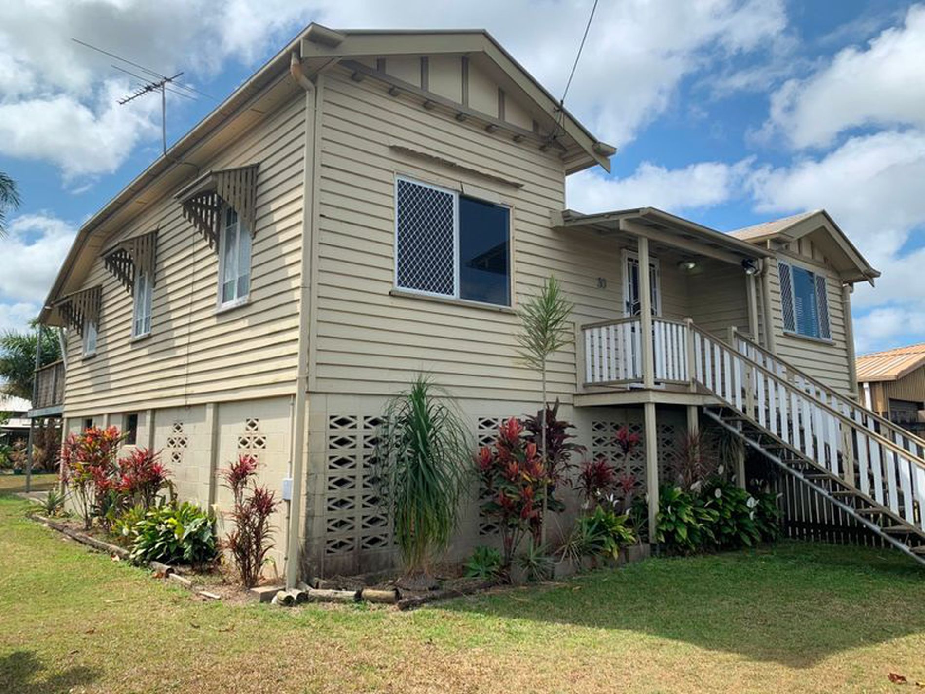 30 Mackenzie Street, West Mackay 360 Property Management
