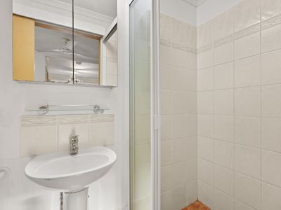 6 Powell Place, Bentley Park