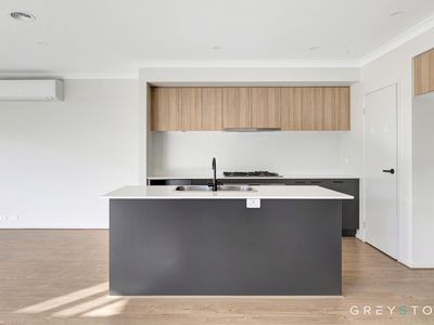 86 McKinley Drive, Truganina