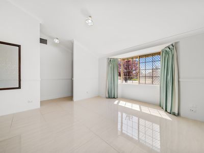 12 Placid Court, South Lake