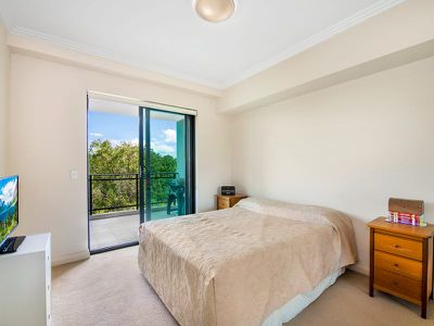 25 / 11 Bay Drive, Meadowbank