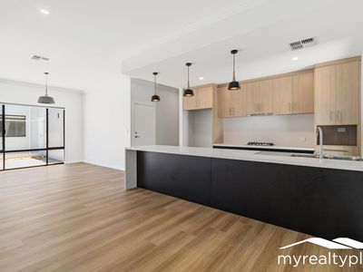 25B Hannans Street, Morley