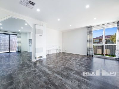 13 Cairns Road, Hampton Park