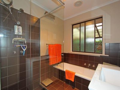 6 Trythall Place, Hannans