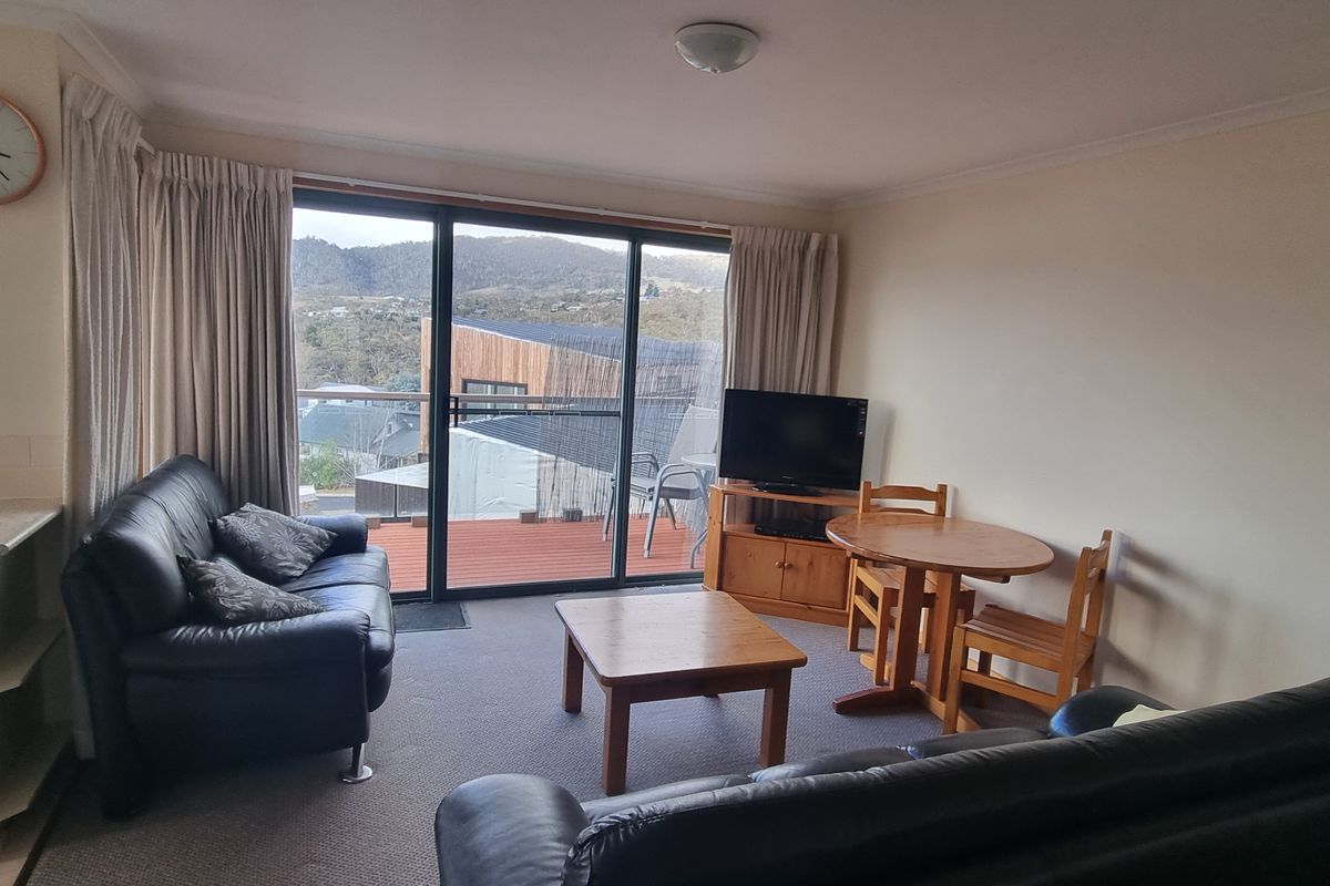 2 / 6 Adams Avenue, East Jindabyne
