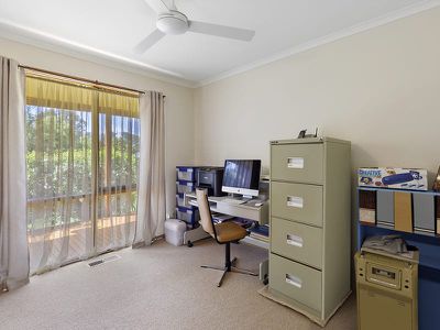 2 Kerris Cct, Seymour