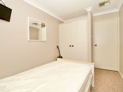 12 Grenada Place , Safety Bay