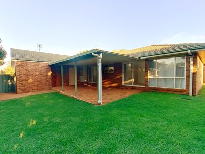 15 Catchpole Close, Dubbo