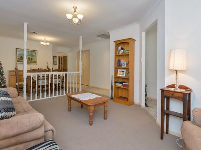 27 Balmoral Grove, Karalee