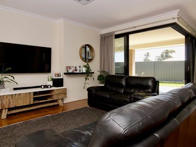 2 Whinhill Loop , Baldivis