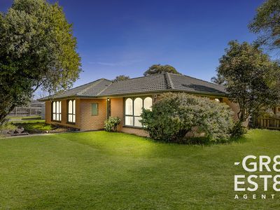 1 Halstead Court, Cranbourne