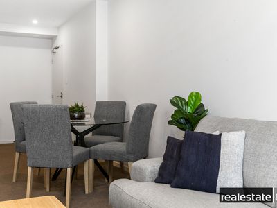 32 / 172 Railway Parade, West Leederville