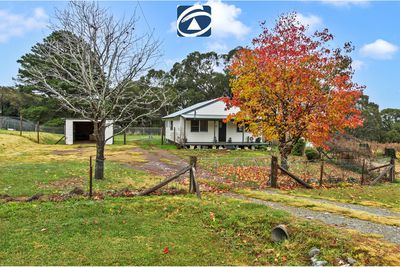 770 Barry Road, Hanging Rock