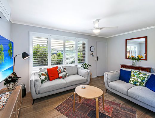Newly Renovated in Old Tewantin image 4