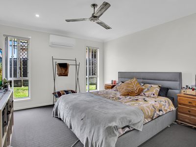 90 Sarah Drive, Yamanto