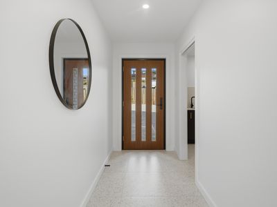 2 / 20B Frances Street, Bridport