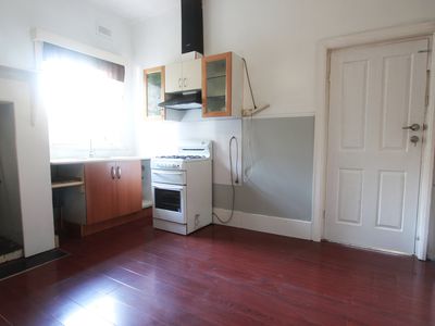 34 Haughton Road, Oakleigh