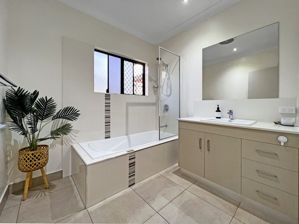 18 Gargan Lane, Atherton
