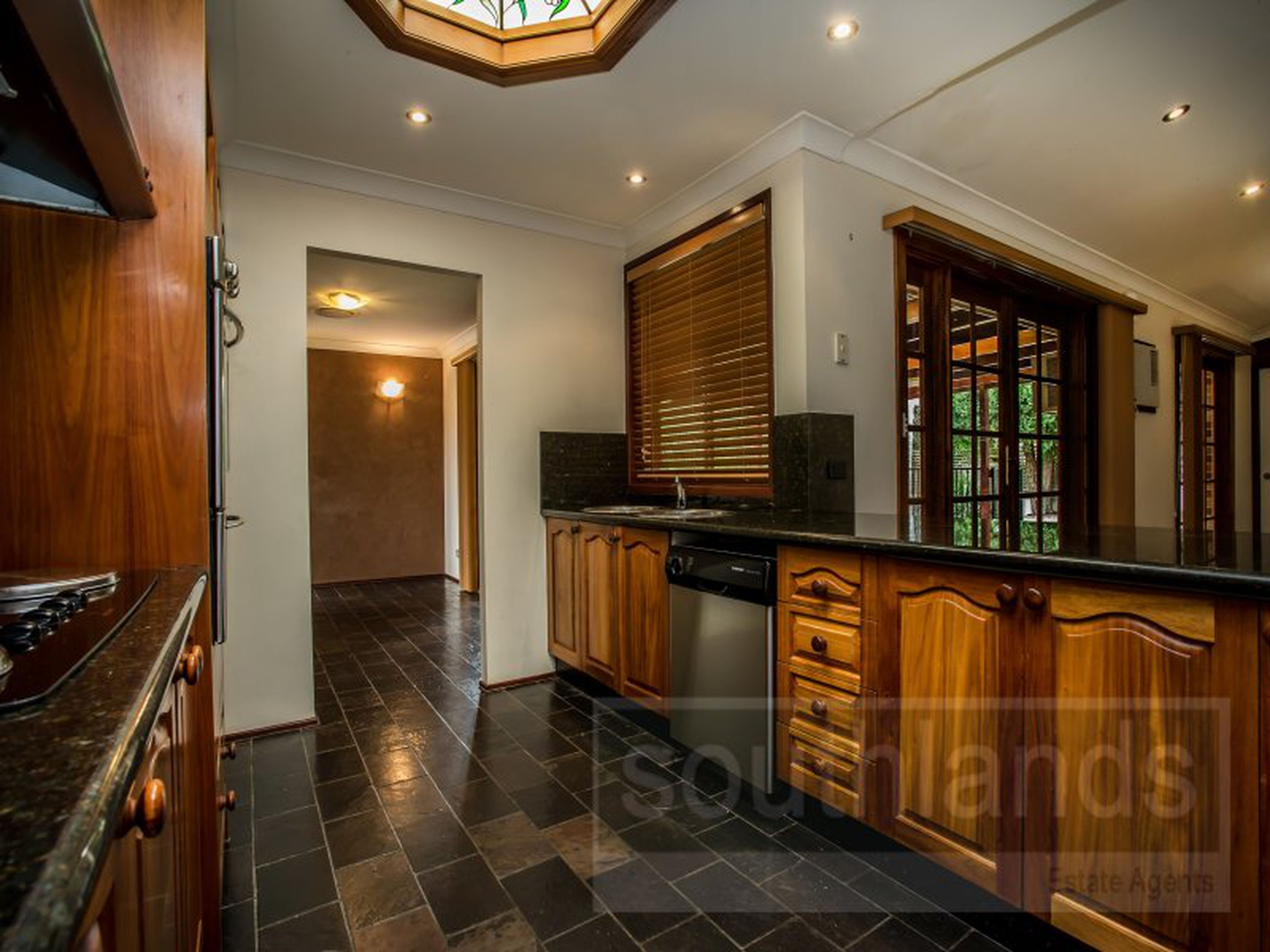 6 Marigold Close, GLENMORE PARK