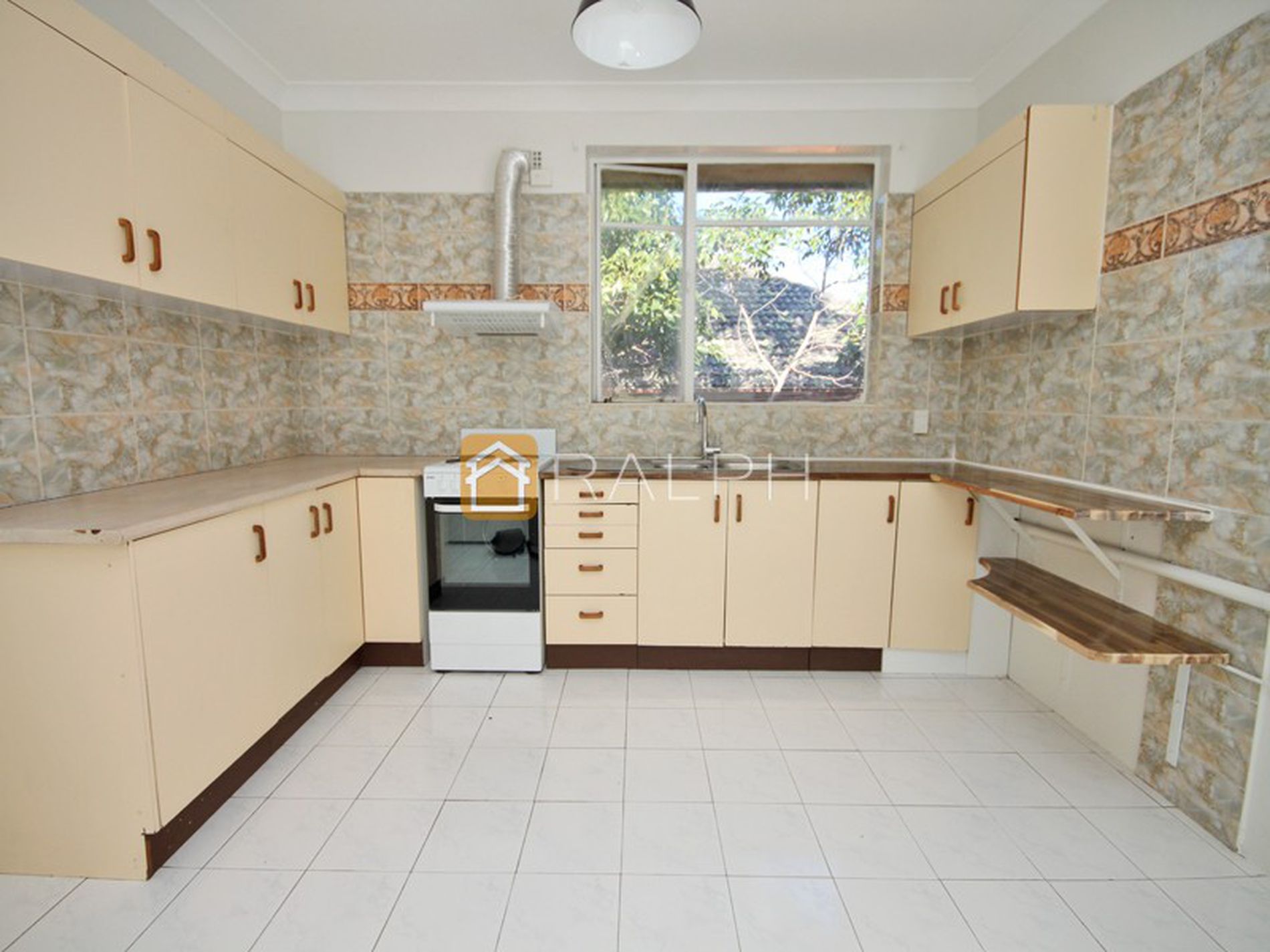 3 / 9 Fairmount Street, Lakemba