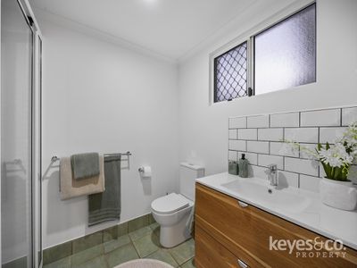 33 Chapman Street, Mysterton
