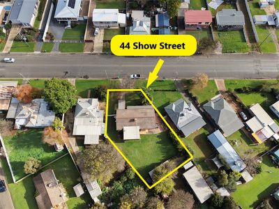 44 Show Street, Forbes