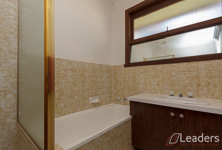 8 Griffiths Court, Mount Waverley