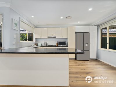 10 Torrens Court, Wattle Grove