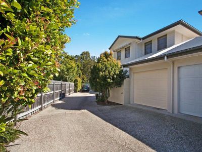 12 / 4 Riverstone Court, Tewantin