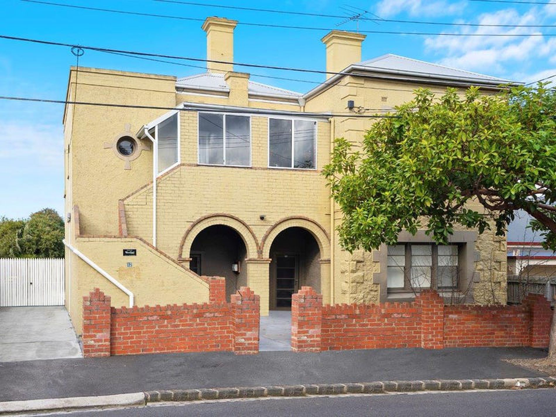 1 / 12 Thomas Street, Geelong West