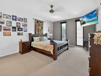 86 Gloucester Avenue, Hideaway Bay